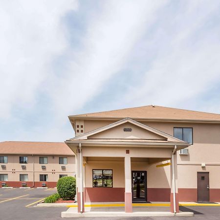 Super 8 By Wyndham Rock Falls Sterling Area Экстерьер фото
